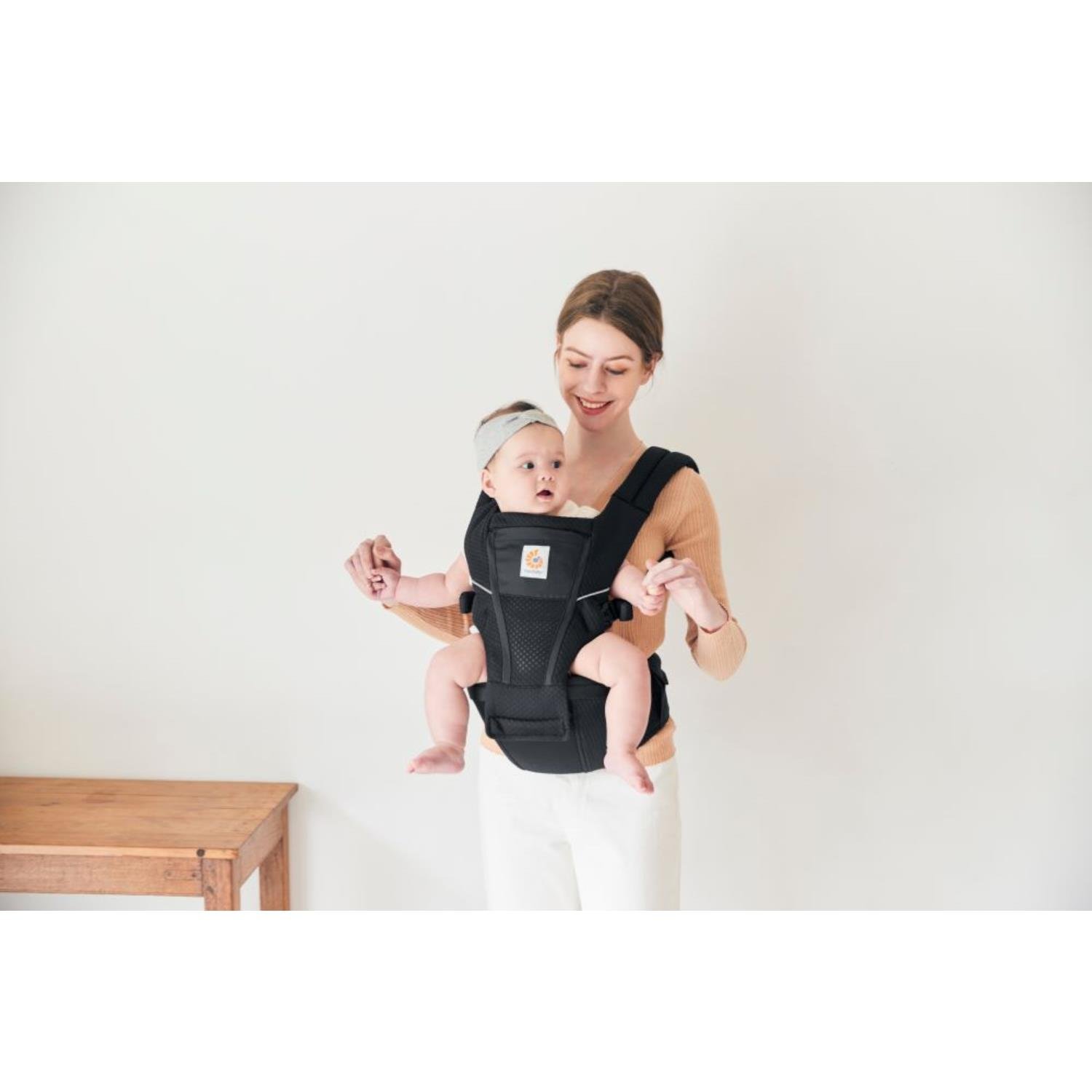 Porte bébé Alta Hip Seat NOIR Ergobaby