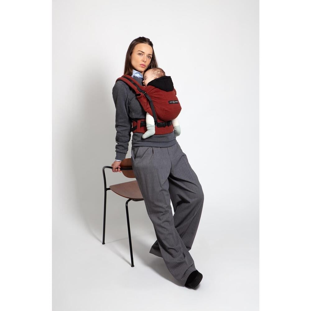 Porte-bébé HoodieCarrier 2 ROUGE Love Radius by JPMBB