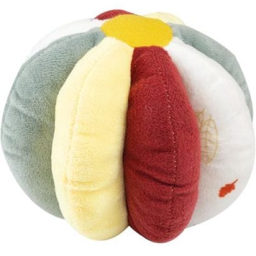 balle-de-prehension-cache-cache-en-foret