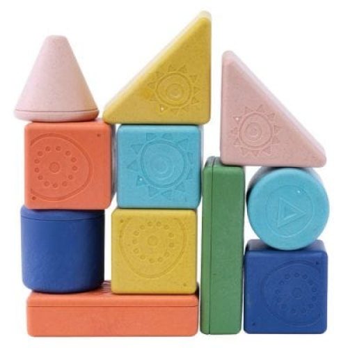 blocs-a-empiler-et-hochet-11-pieces