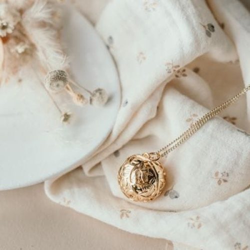 bola-de-grossesse-canopee-chaine-or-jaune-18-carats