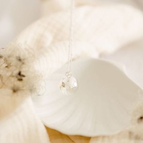 bola-de-grossesse-equilibre-chaine-personnalisable-plaque-argent-925