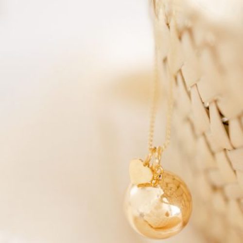 bola-de-grossesse-gri-gri-coeur-chaine-or-jaune-18-carats