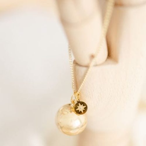 bola-de-grossesse-gri-gri-etoile-du-nord-chaine-or-jaune-18-carats