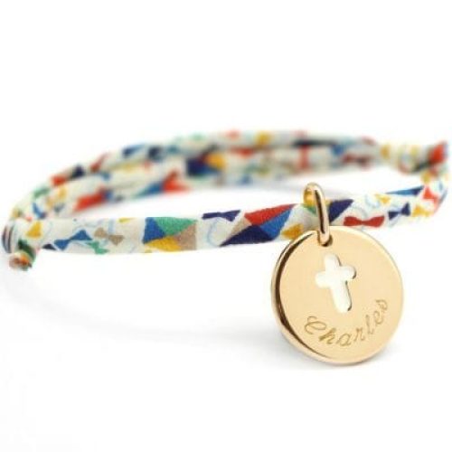 bracelet-cordon-liberty-medaille-croix-ivoire-plaque-or-personnalisable