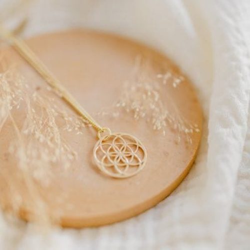 collier-graine-de-vie-chaine-or-jaune-18-carats