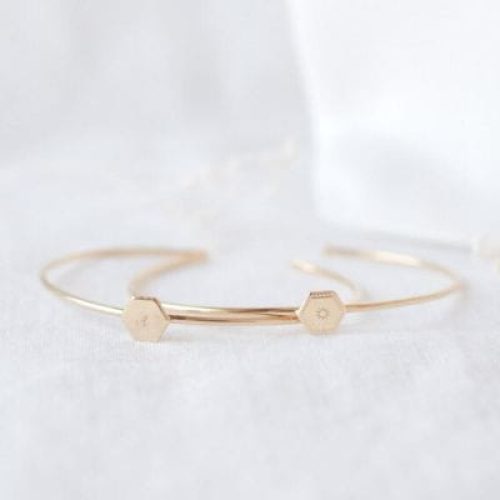 jonc-henriette-en-plaque-or-jaune-personnalisable