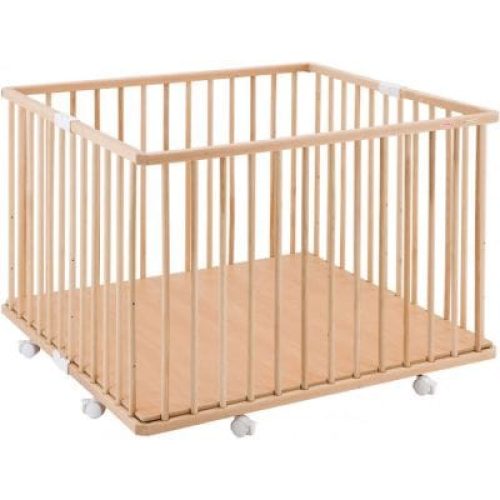 parc-pliant-carre-en-bois-gaby-vernis-naturel