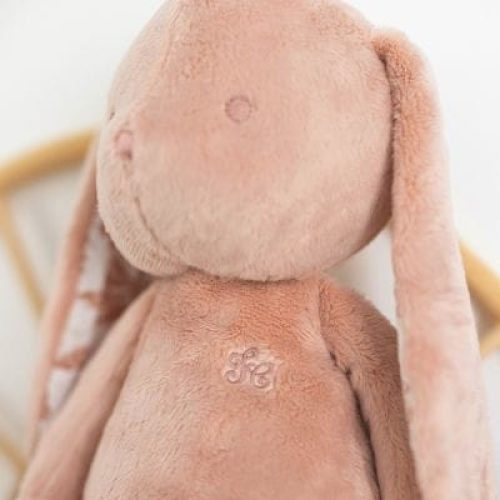 peluche-augustin-le-lapin-rose-25-cm