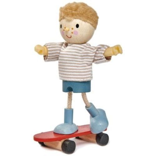 poupee-edward-avec-skateboard