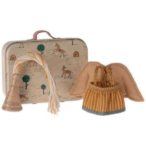 tenue-de-fee-dans-sa-valisette-petite-soeur-souris